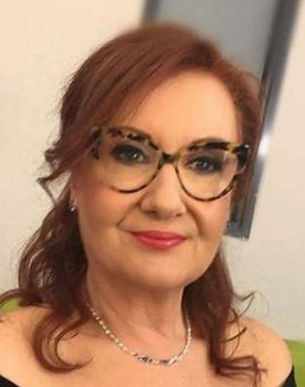 Fotini Demiri as Alexandra