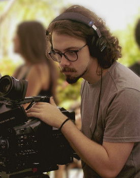 Lucas Biancardini as Homem-Cachorro