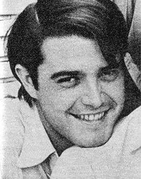 Gian Carlo Sartorello as Jean