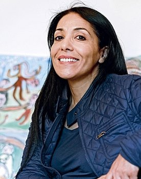 Bouchera Azzouz as Voix Commentaires