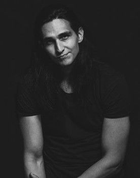 Rafhet García Guerola as Bestia