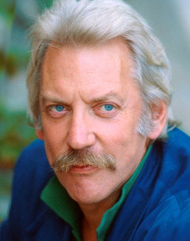 Donald Sutherland as Adam Czerniaków