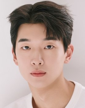 Kim E-jun as Oh Young-gwang