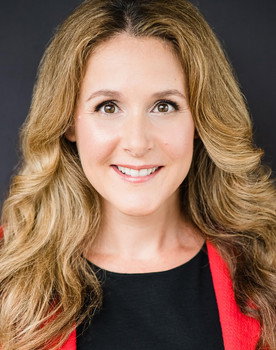 Dina Pino as Esme Raymore