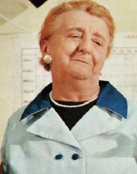 Rosl Mayr as Gretl