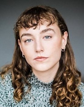 Elizabeth Mageren as 