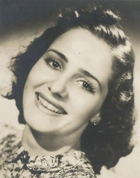 Aída Alberti as Juana