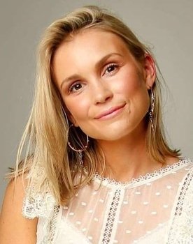Sophie Bloom