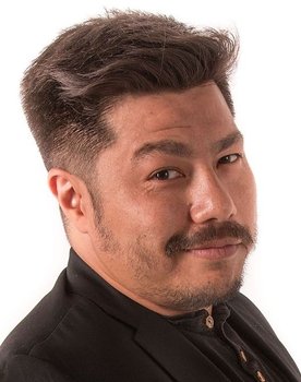 Óscar Reyes as 