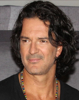 Ricardo Arjona - Hecho a la Antigua