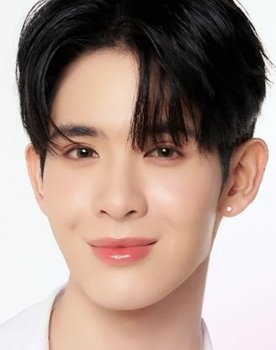 Supamongkon Wongwisut as Uea