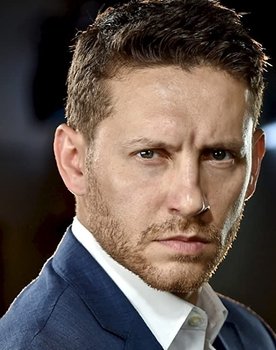 Gene Farber as Piotr
