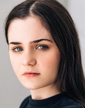 Lilah Guaragna as Sloane