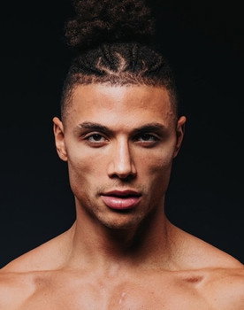 Chase DeMoor
