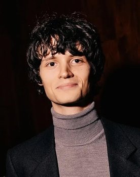 Arthur Conti as Jeremy