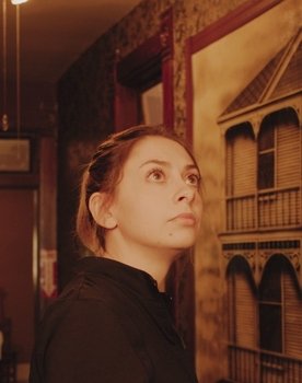 Julia Leslie as Carolyn Pelfrey