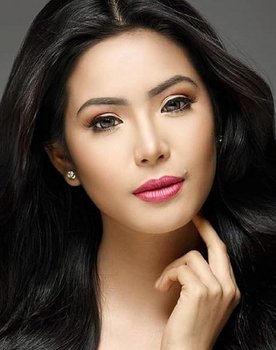 Myrtle Sarrosa