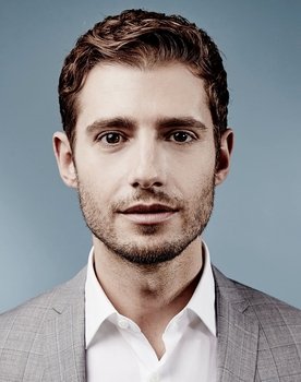 Julian Morris as Anders Holt