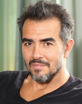 Bild på skådespelaren Rafael Edholm