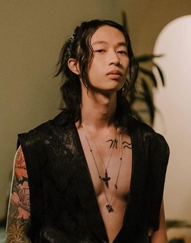 Casey Luong as keshi