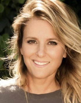 Holly Palmer as 