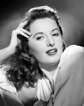 Barbara Stanwyck Photo