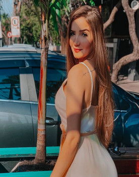 Anna Lyvia Padilha as Janu