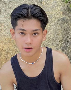 Andrei Boniba as Clyde