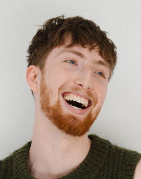 Cal Freundlich as Carter