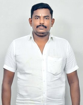 V.S. Singaraj Prabhu as Issac lazer