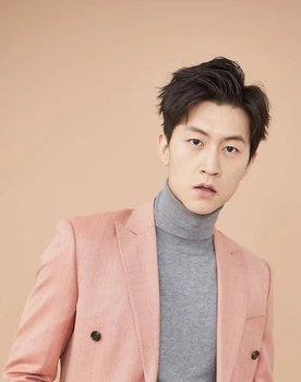 Peng Wang as 陈刚