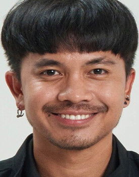 Naruepol Yaiim as Cherd