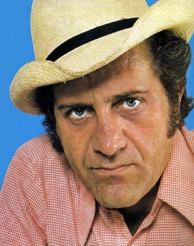 Rolando Boldrin as Barão Leôncio Almeida Santos / Armando