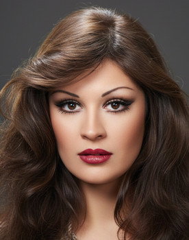 Gülşen Bubikoğlu as Ümran Koçer