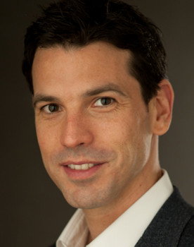 David González Zorrilla as 