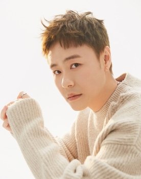 Liu Rui as Wang Feng