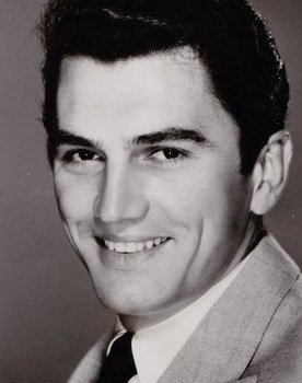 Edmund Purdom as Danker