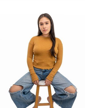 Alessandra Athenas García as Genesis