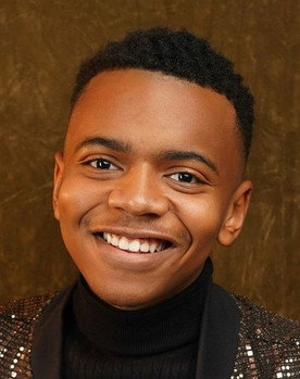 Paballo Koza as Lolo