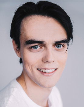 Almar Blær Sigurjonsson as Úlfar