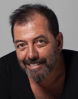 Turgay Kantürk as Ferhat
