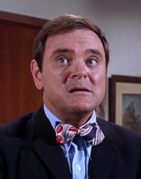 Joey Forman as Walter Winchell