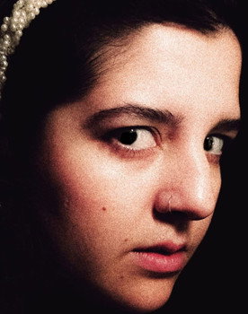 Denise Hyginio as Flora