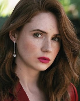 Karen Gillan as Evie