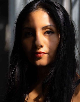 Luz De Luna Duran as The River Maid