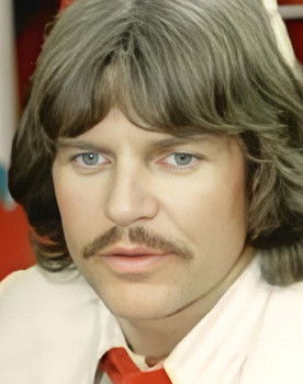 Edgar Del Ponte as Förster