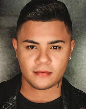 Felipe Araújo as Self