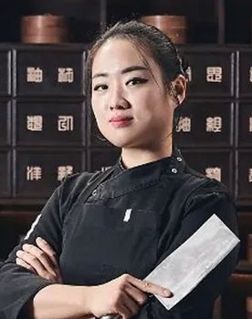 Jung Ji-sun as Self - Contestant