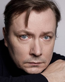 Mikhail Nikolaev as Фердыщенко