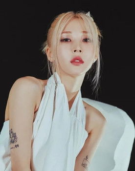 Moonbyul as Self - Participant